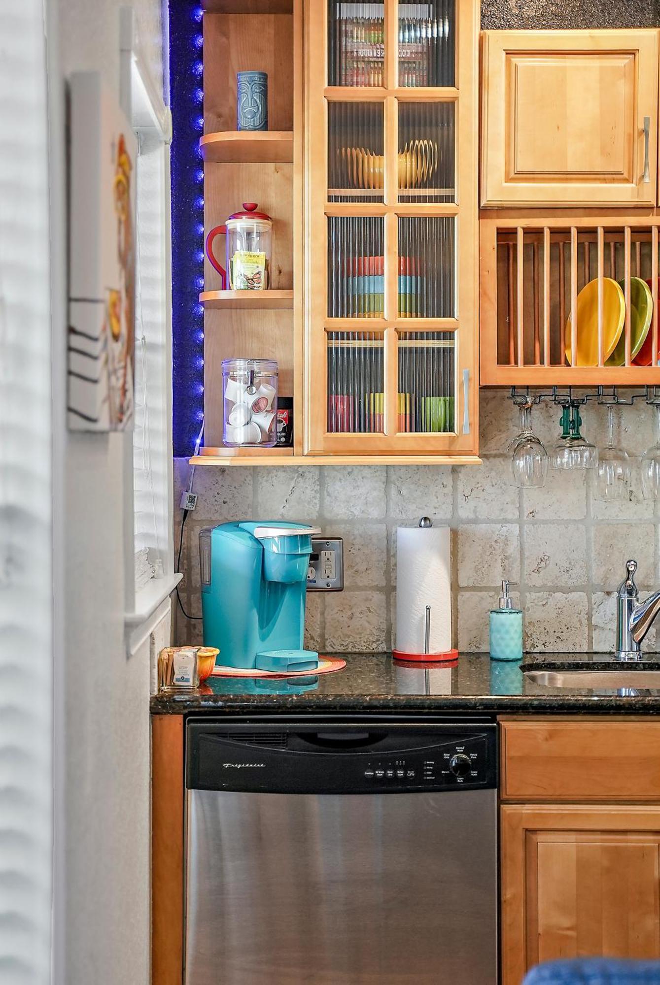 Apartment Itz A Vibe - 1 Bedroom In The Heart Of Dtsp St. Petersburg