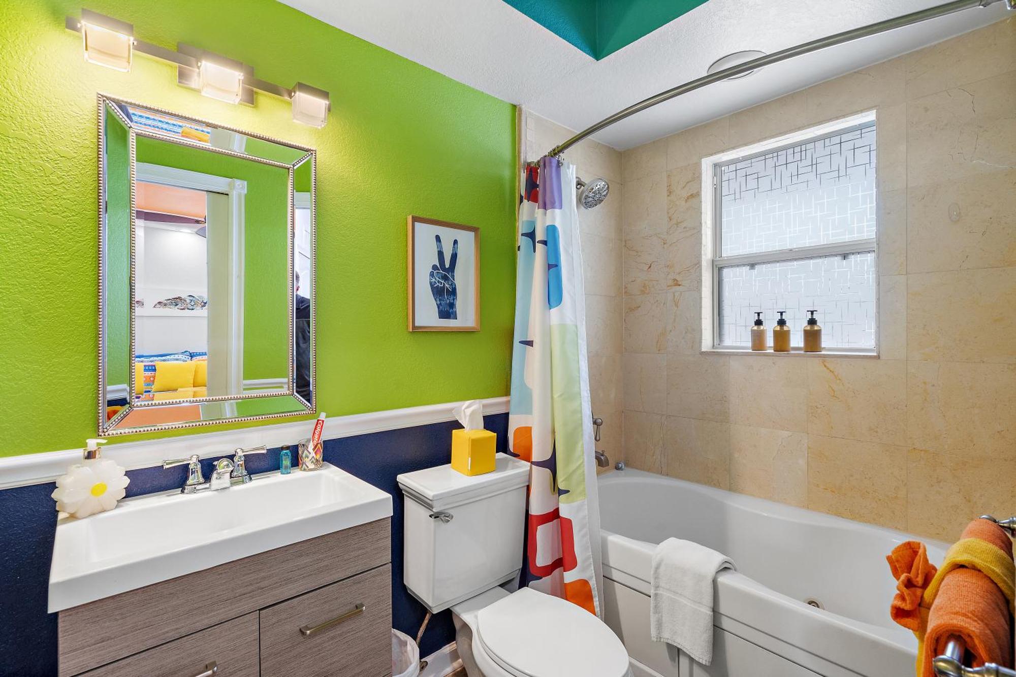 Itz A Vibe - 1 Bedroom In The Heart Of Dtsp * St. Petersburg