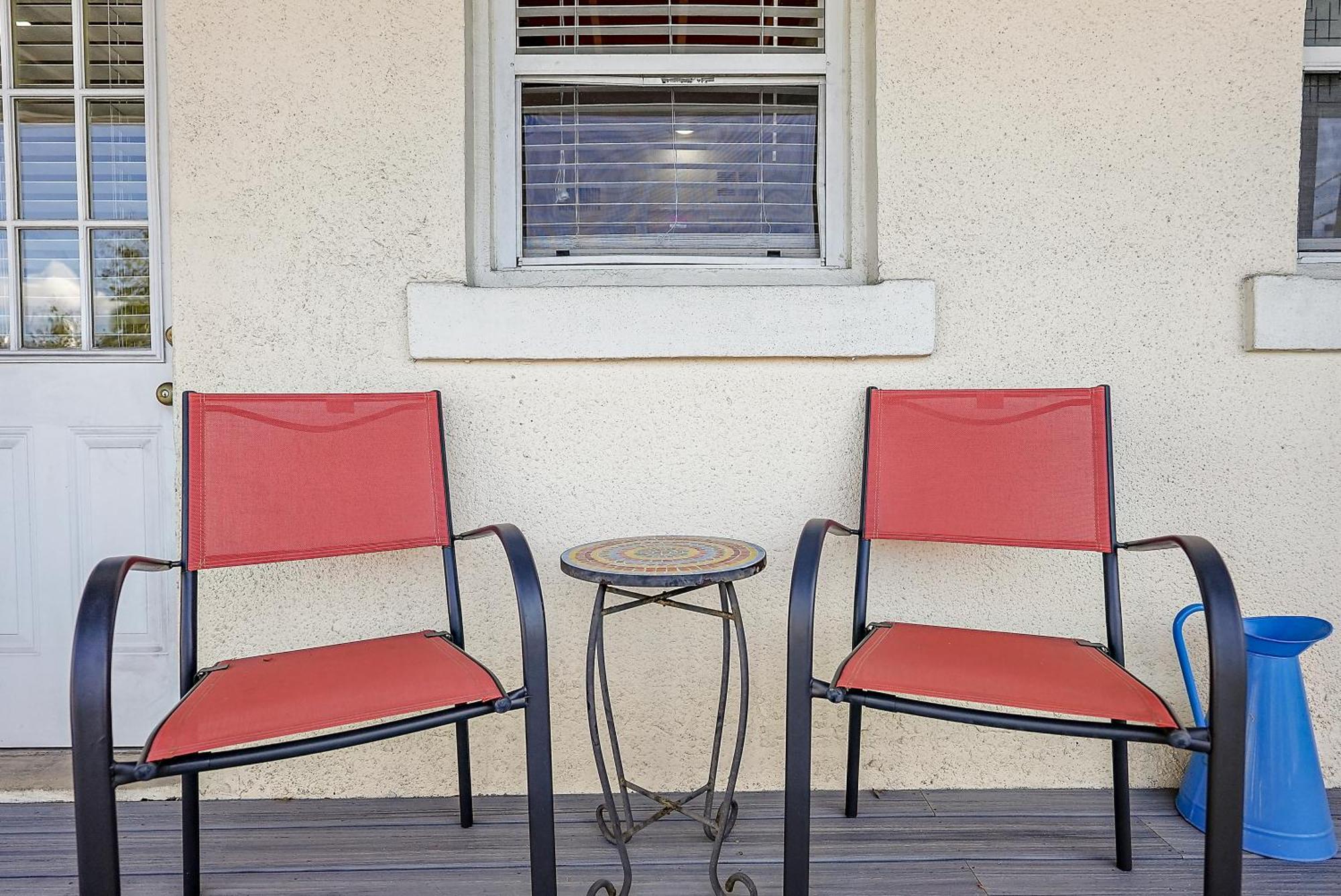Itz A Vibe - 1 Bedroom In The Heart Of Dtsp Apartment *